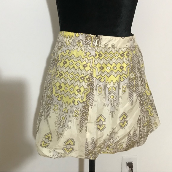 NWT ELLIATT YELLOW CREAM SHORT SILK BALLOON SKIRT GRAPHIC PRINT 2 SMALL - Picture 5 of 5